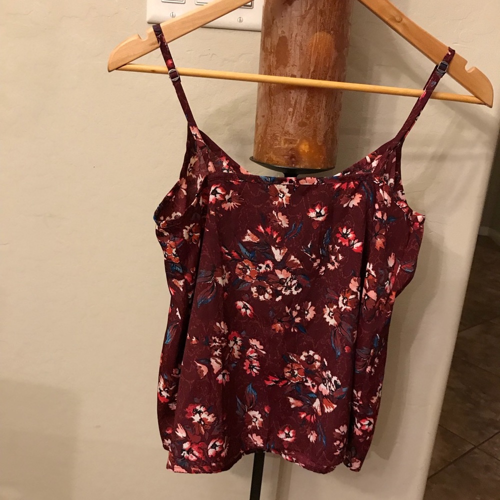Hollister Cute floral top